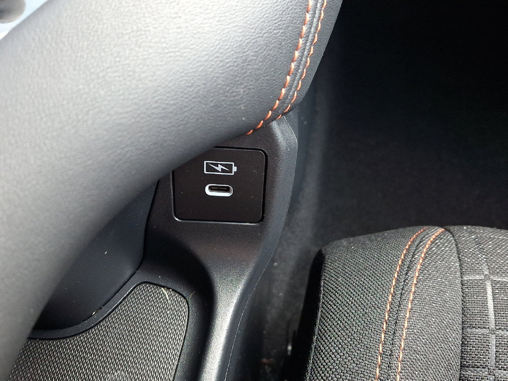 Used 2024 Honda HR-V Sport image 25