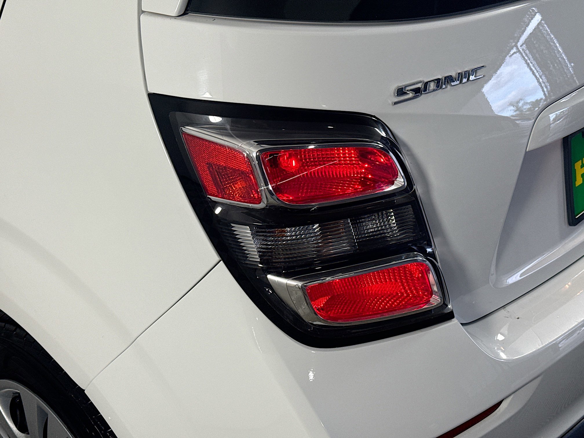 Used 2020 Chevrolet Sonic LT image 36