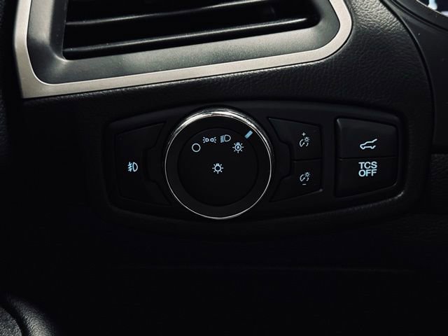 Used 2022 Ford Edge ST-Line w/ Class II Trailer Tow Package image 30