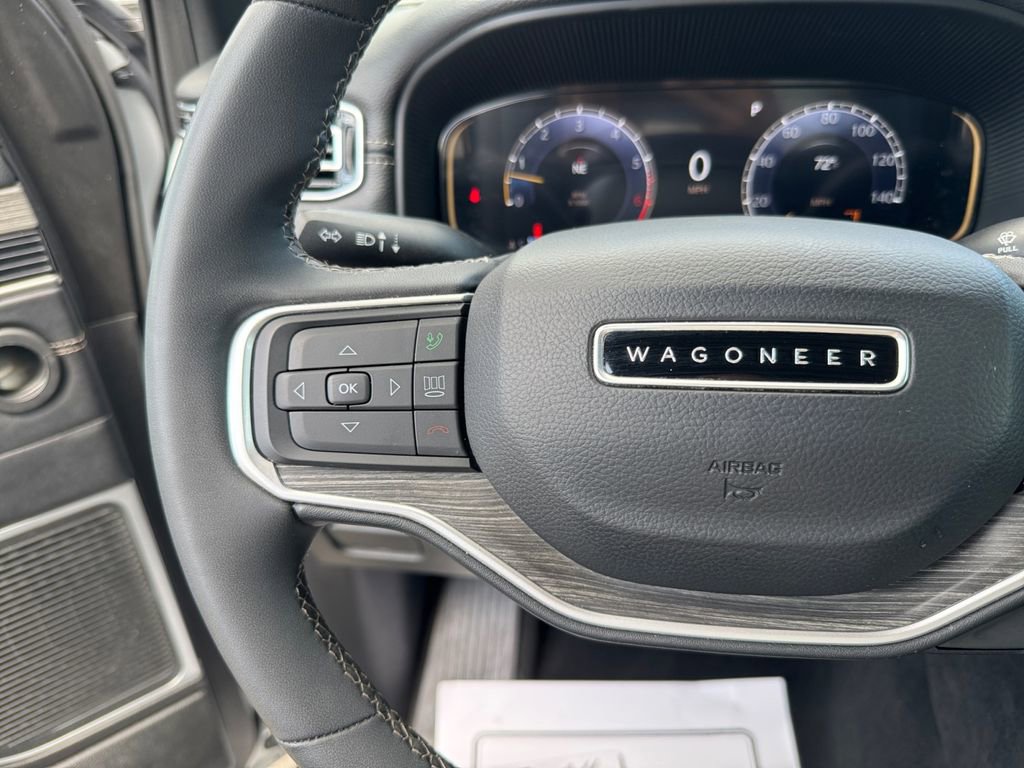 Used 2024 Jeep Wagoneer Series III AWD/4WD image 21