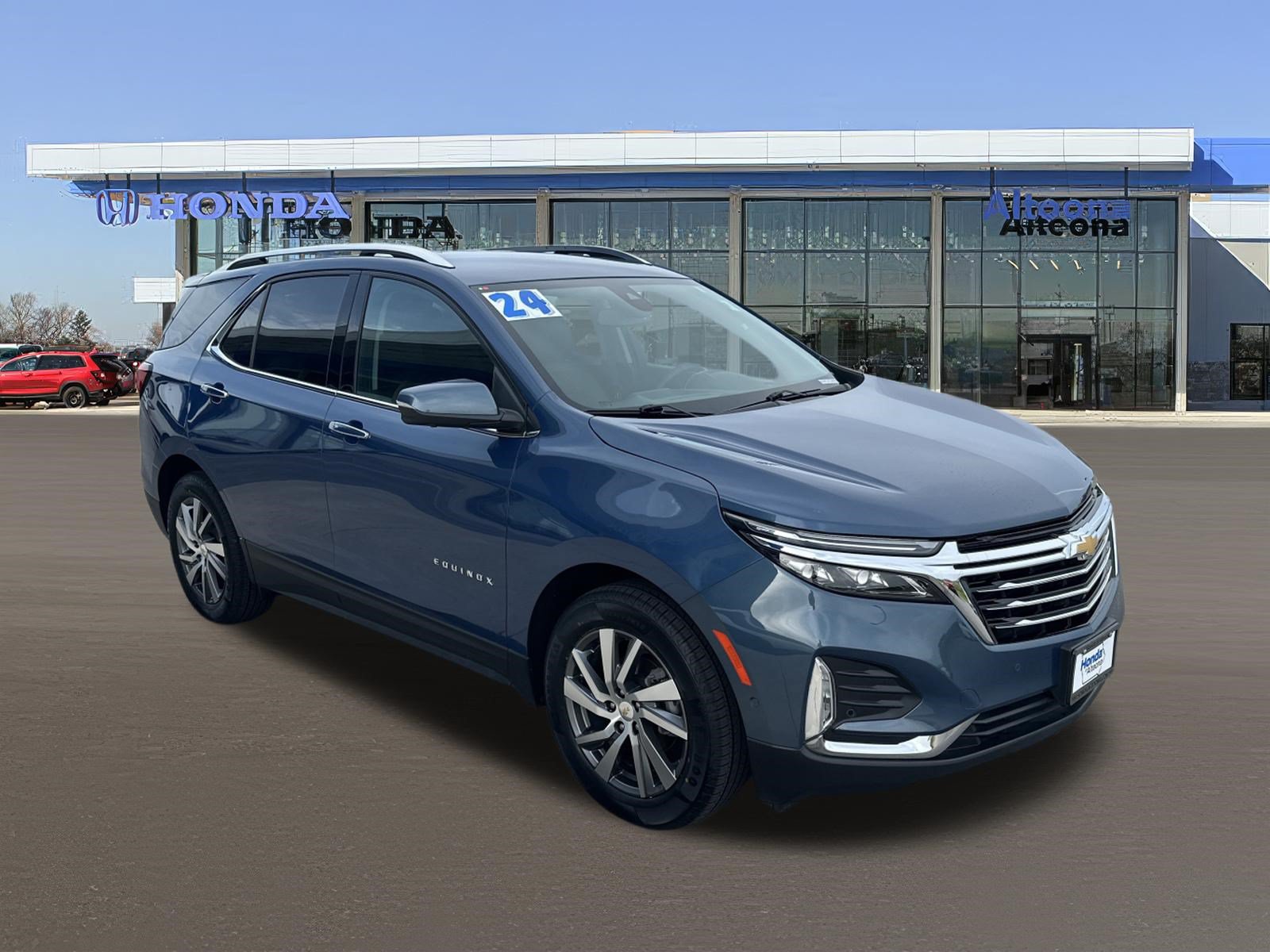 Used 2024 Chevrolet Equinox Premier FWD image 6