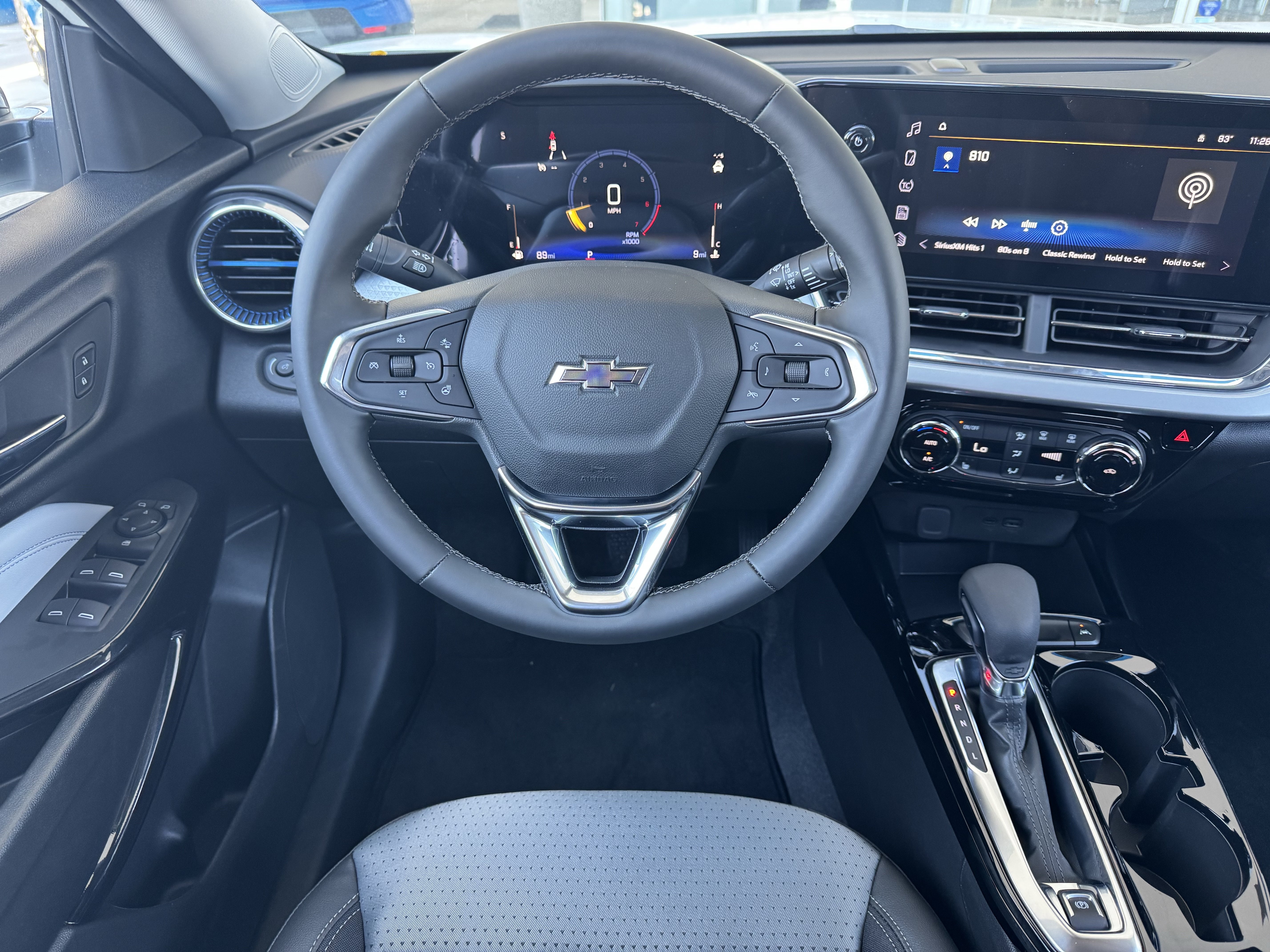 New 2026 Chevrolet Trax LT w/ Midnight Edition FWD image 18