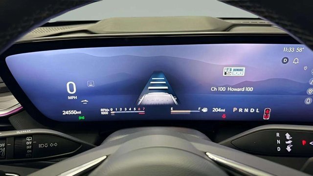 Used 2025 Buick Enclave Preferred image 40