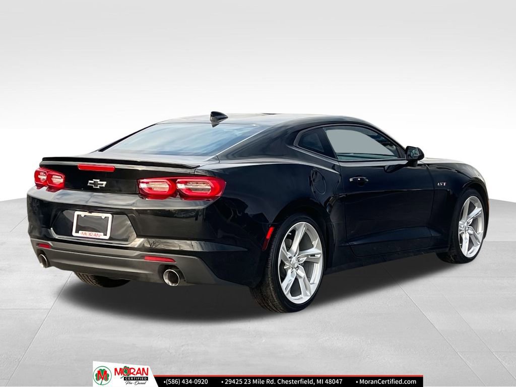 Used 2022 Chevrolet Camaro LT w/ Technology Package image 5