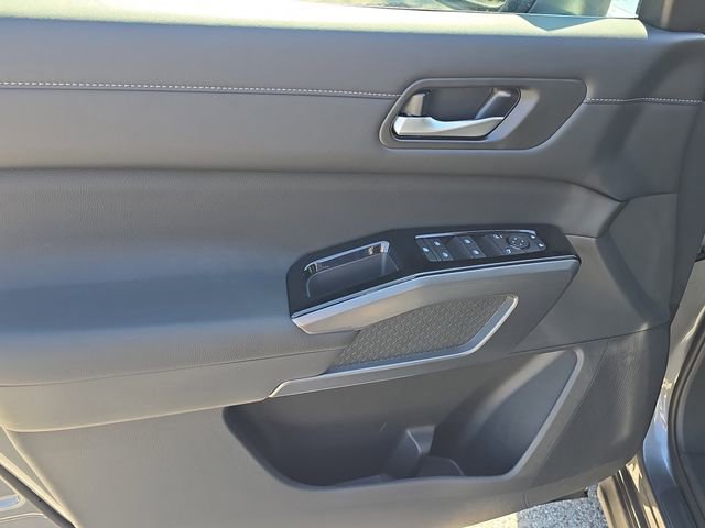 New 2026 Nissan Pathfinder SL w/ SL Premium Package image 19