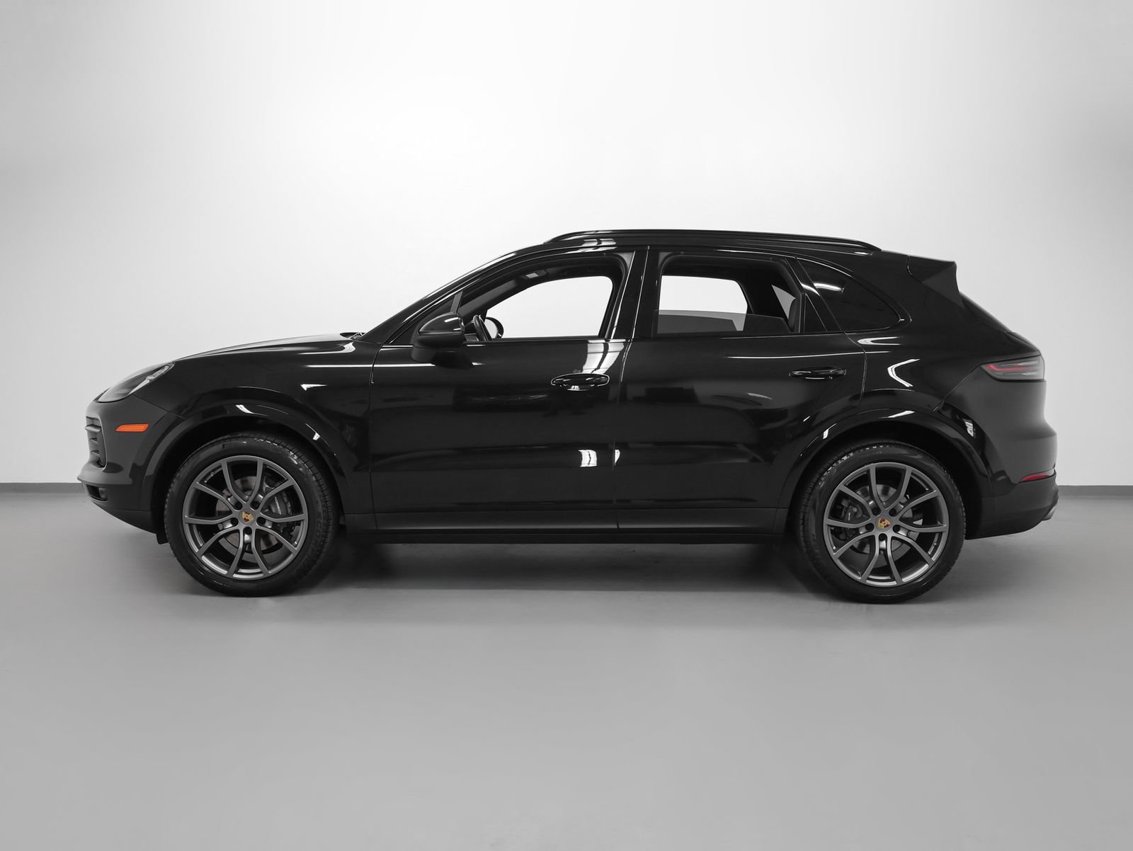 Certified 2019 Porsche Cayenne image 2