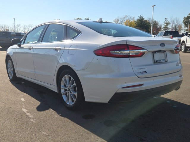 Used 2020 Ford Fusion SE FWD image 10