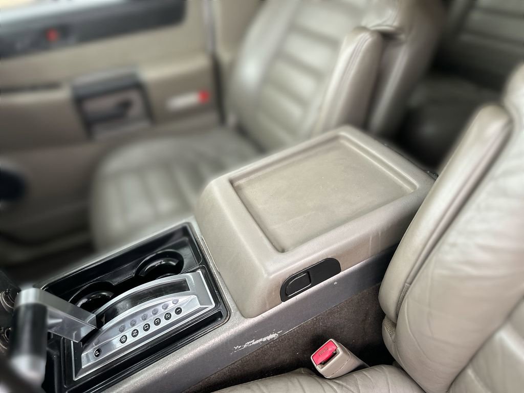 Used 2003 HUMMER H2 w/ Preferred Equipment Group image 21