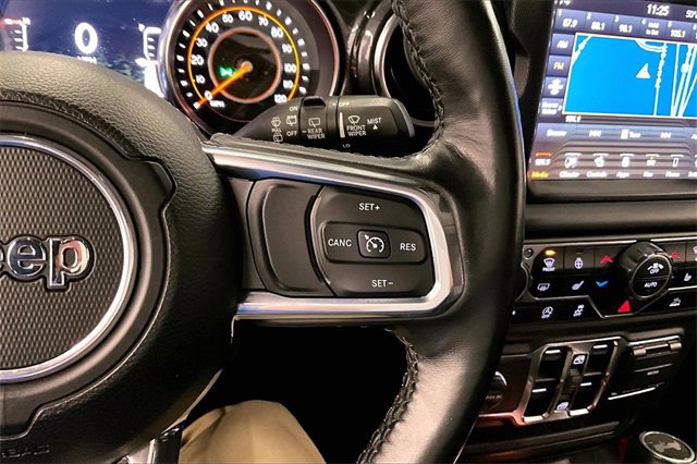 Used 2021 Jeep Wrangler Unlimited Sahara image 25