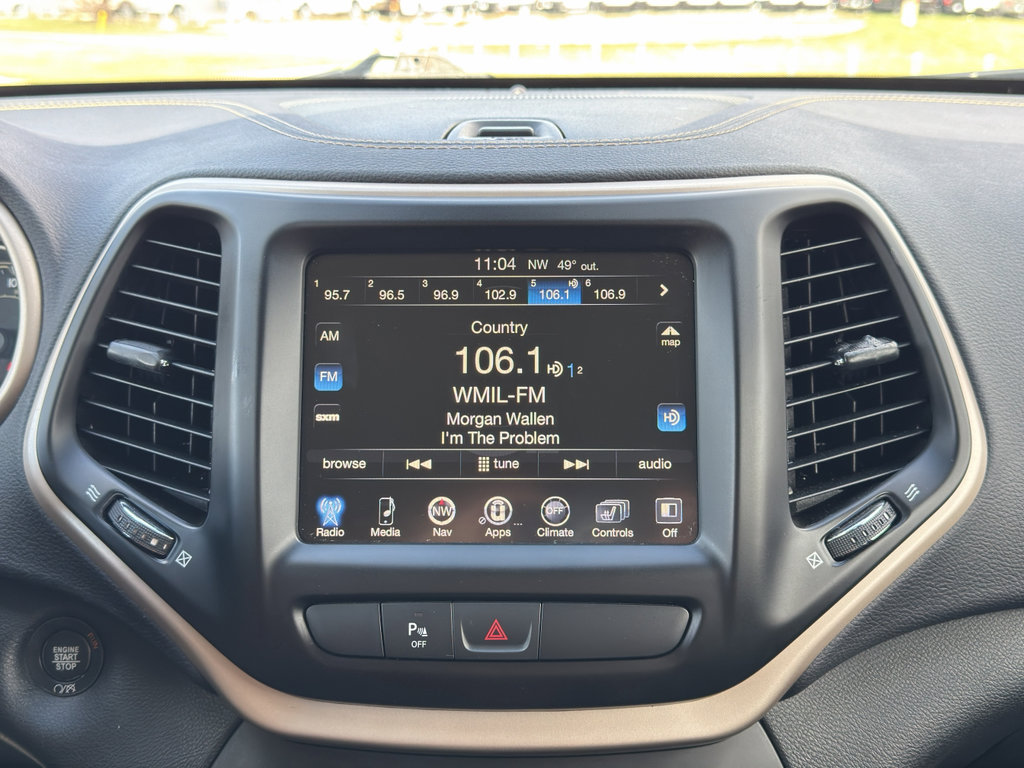 Used 2018 Jeep Cherokee Limited image 23