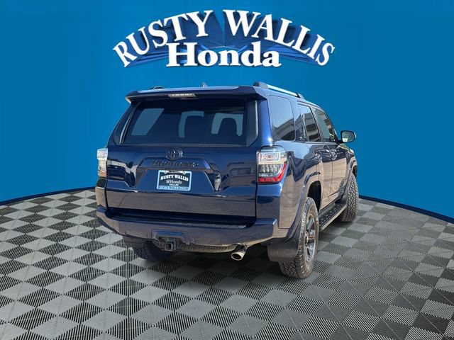 Used 2019 Toyota 4Runner SR5 Premium AWD/4WD image 2