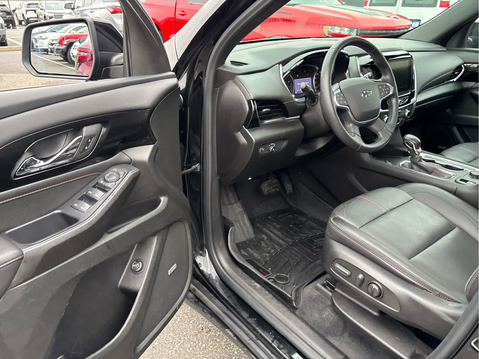 Certified 2022 Chevrolet Traverse RS image 8