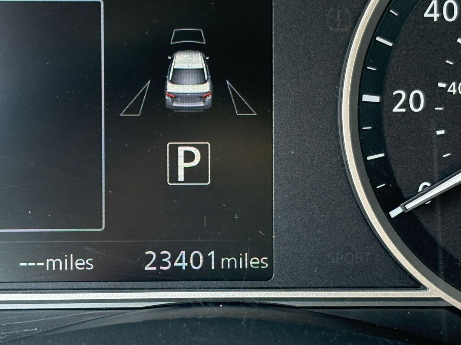 Used 2025 Nissan Versa SV image 38