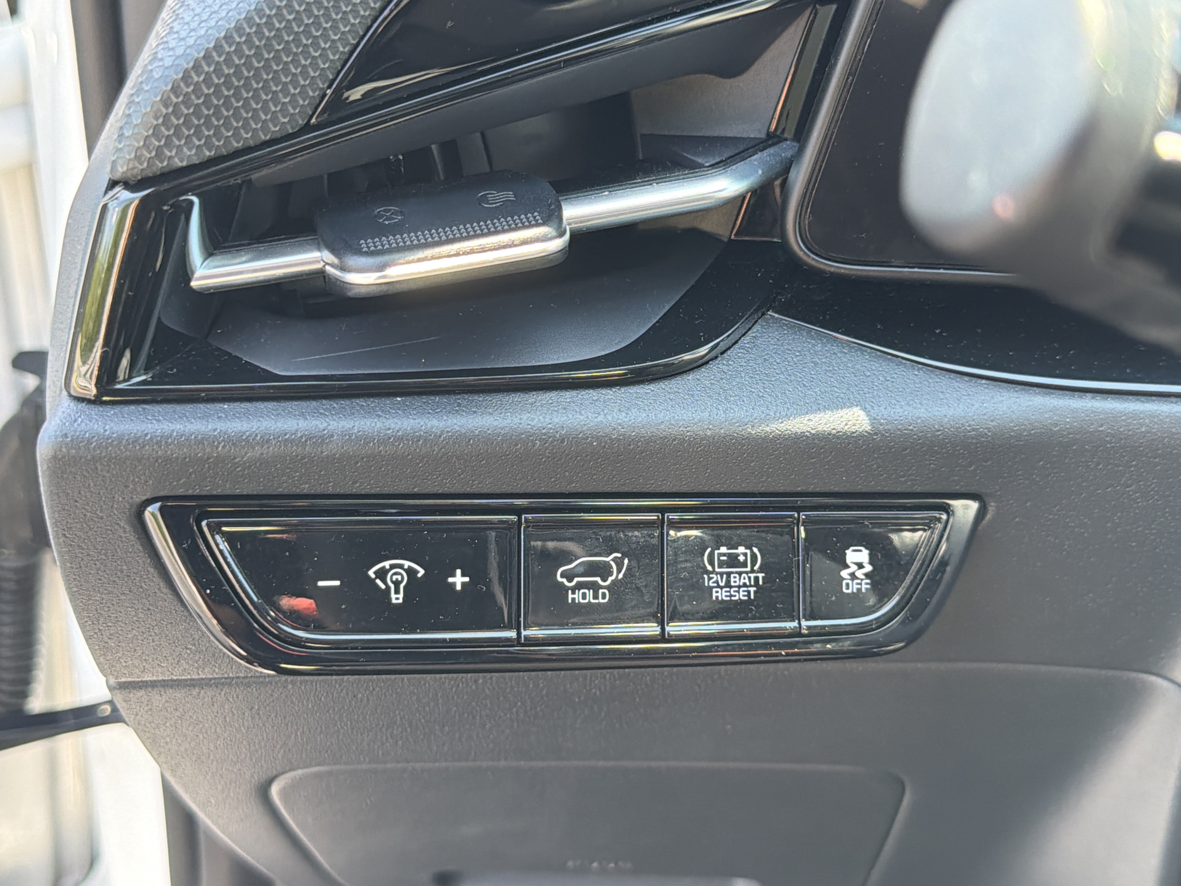 Used 2023 Kia Niro SX Touring FWD image 29