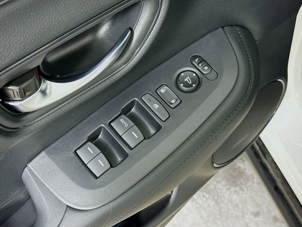 New 2026 Honda HR-V LX image 18