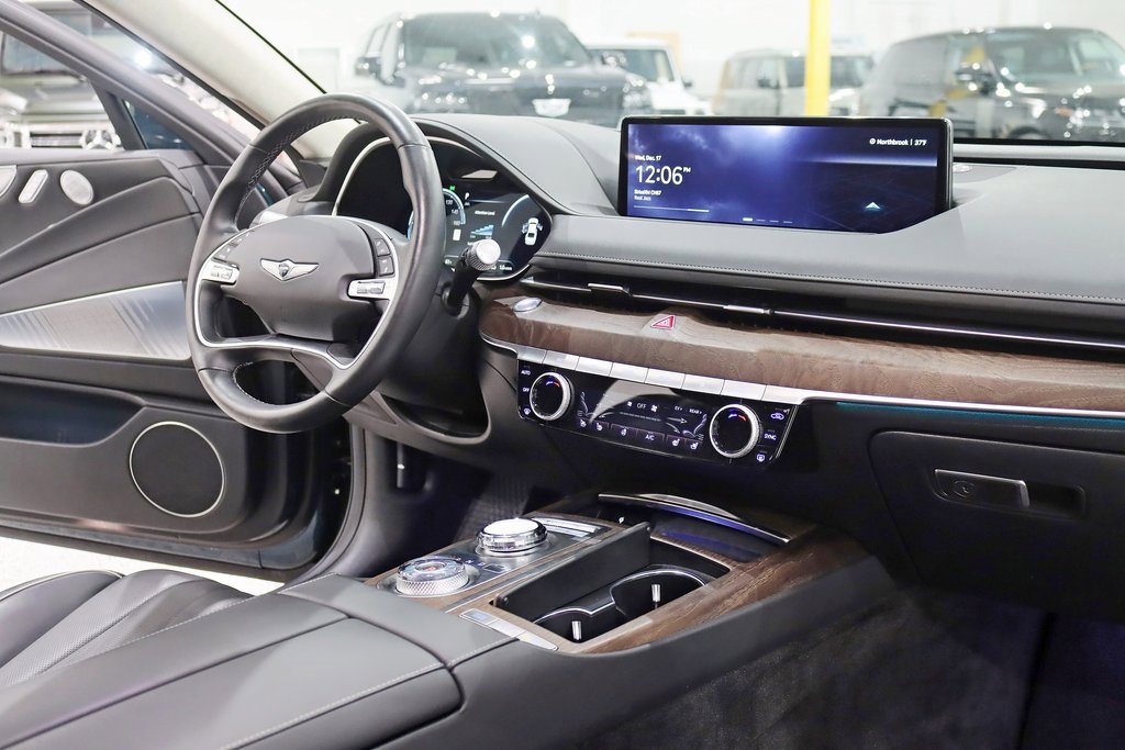 Used 2023 Genesis G80 image 33