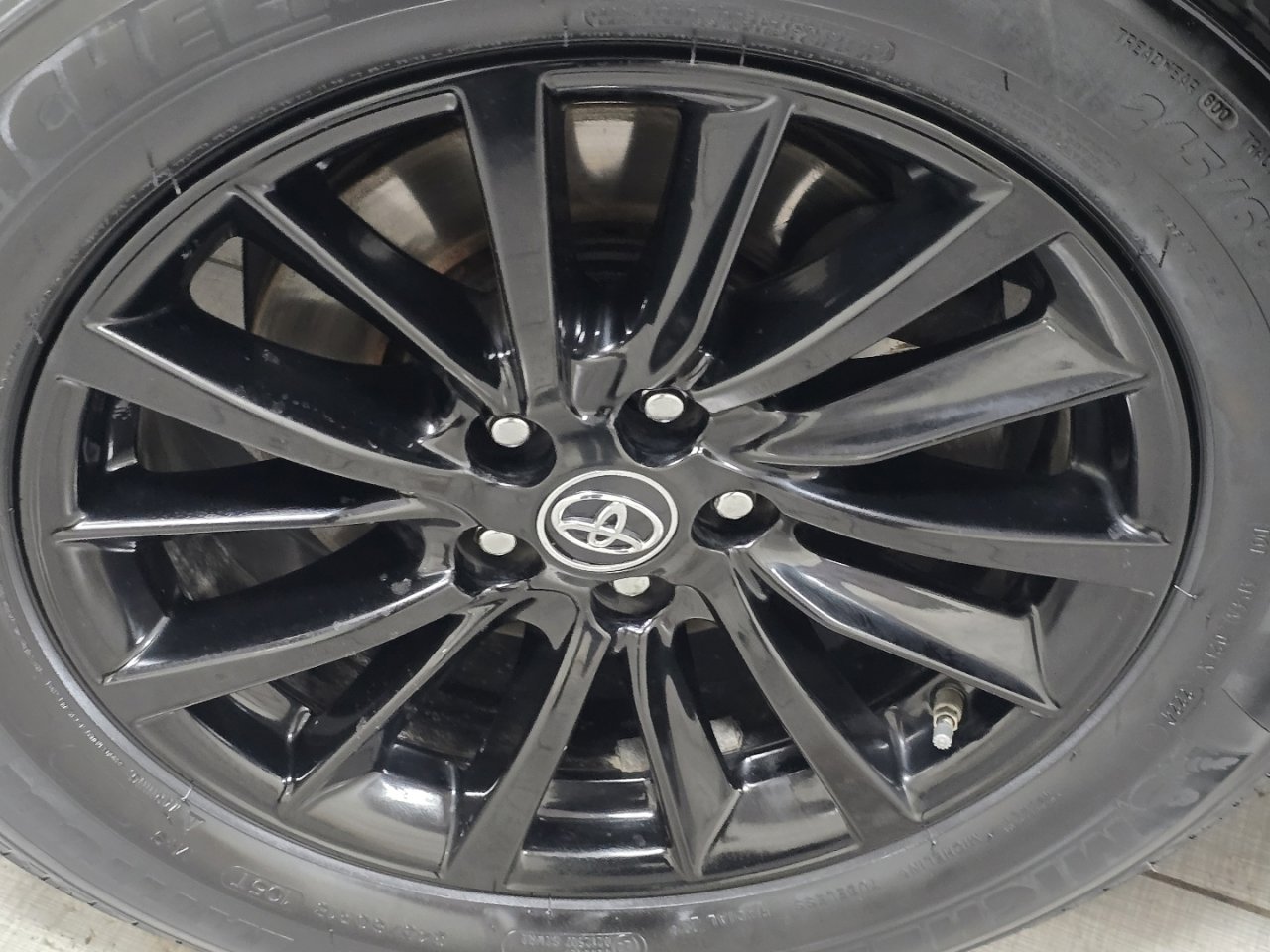 Certified 2019 Toyota Highlander XLE image 9