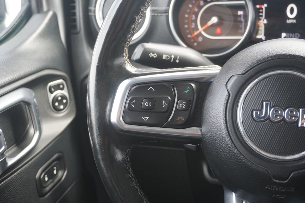 Used 2018 Jeep Wrangler Unlimited Sahara image 14