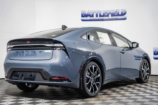 New 2026 Toyota Prius Plug-In Hybrid FWD image 11