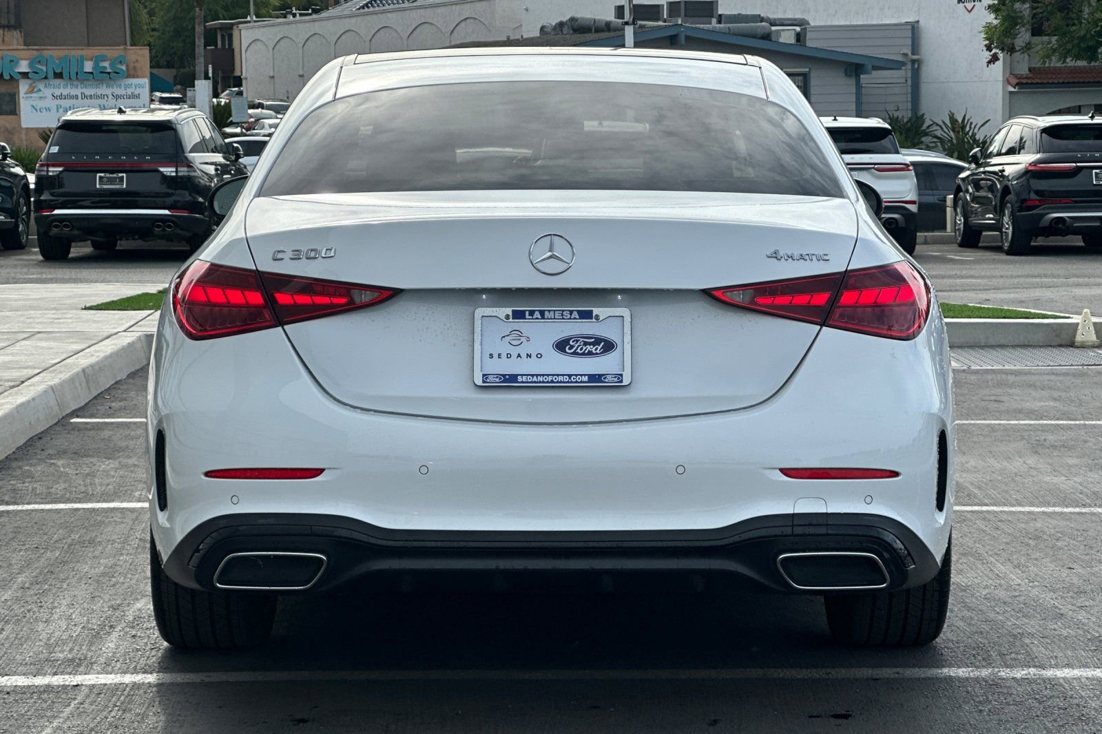 Used 2024 Mercedes-Benz C 300 4MATIC Sedan image 4