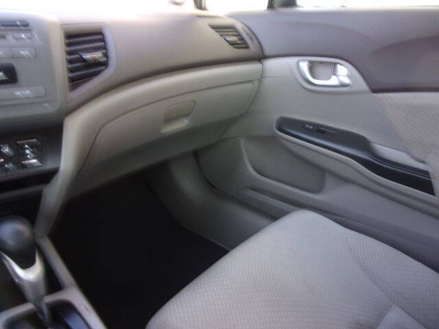 Used 2012 Honda Civic Hybrid Sedan image 12