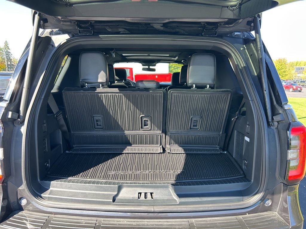 Used 2023 Ford Expedition Limited image 34