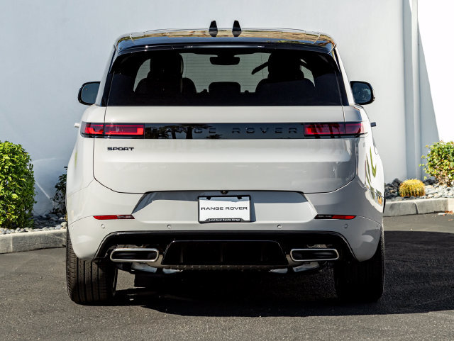 New 2027 Land Rover Range Rover Sport Dynamic SE AWD/4WD image 8