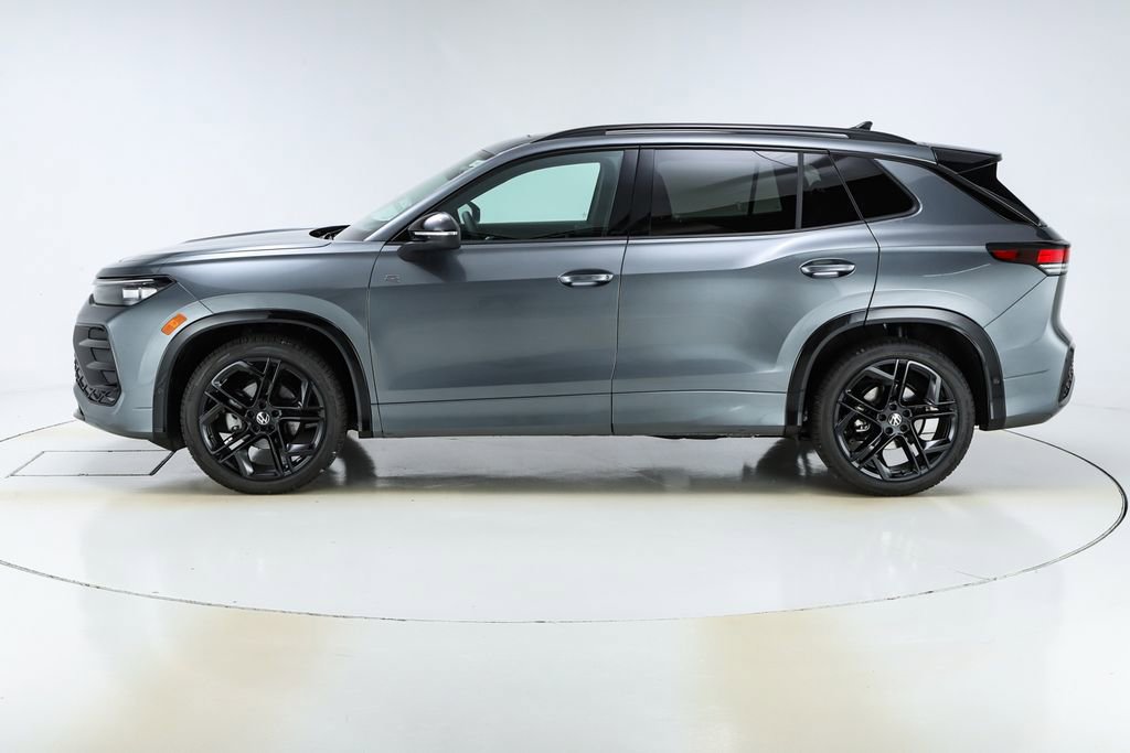 New 2026 Volkswagen Tiguan SE R-Line image 41