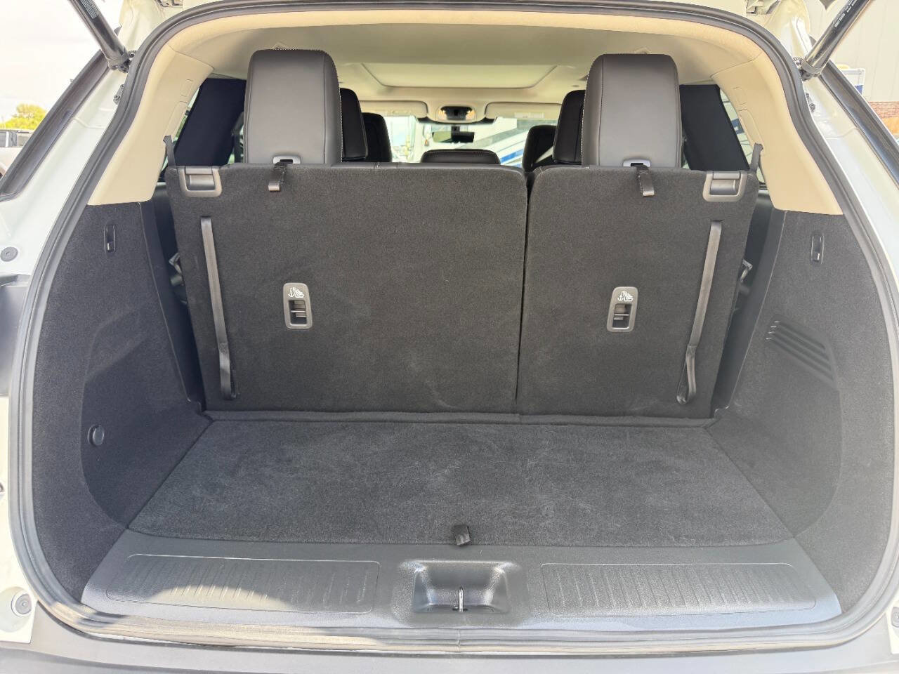 Used 2025 INFINITI QX60 Luxe w/ Vision Package image 29