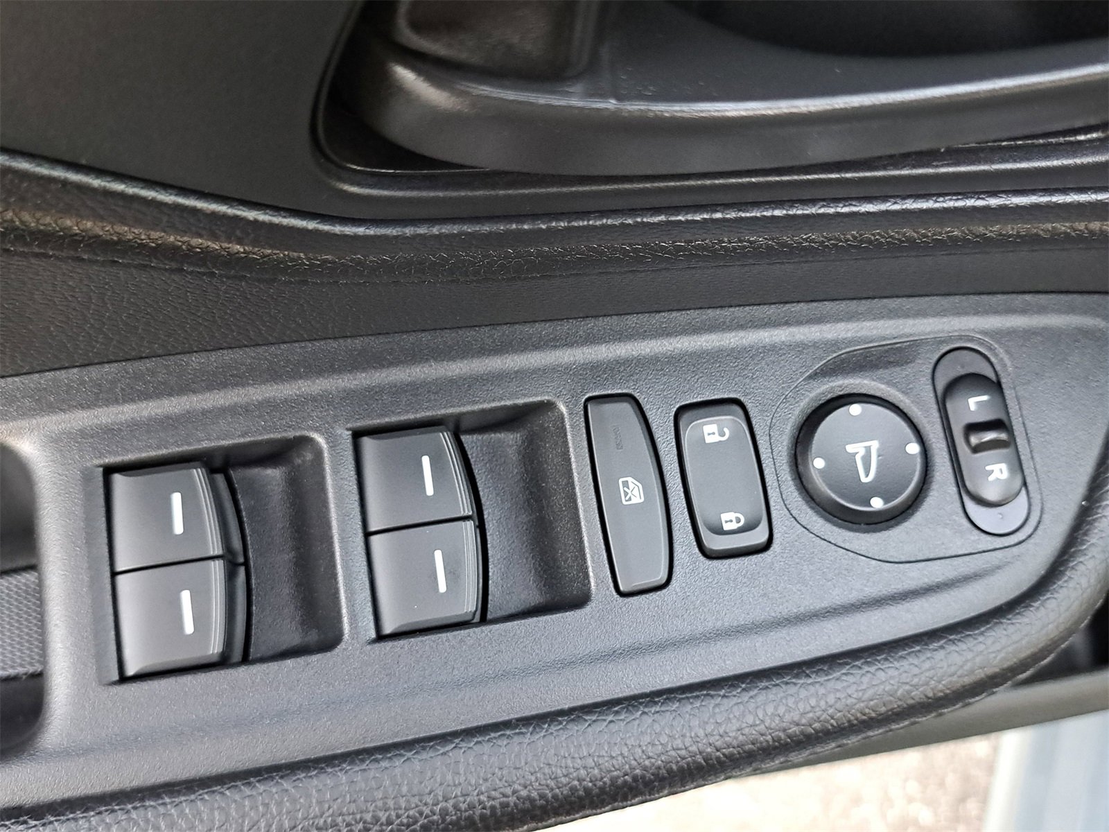 Used 2024 Honda Odyssey Sport image 32