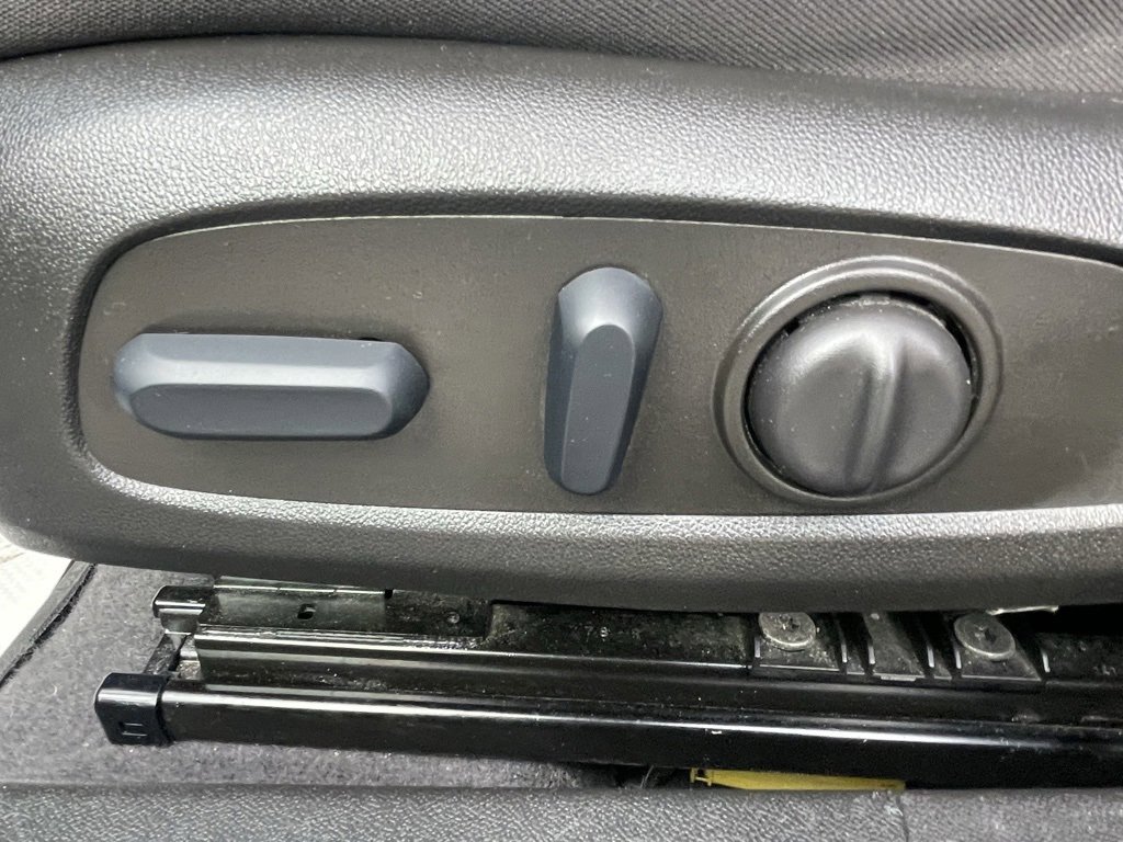 Certified 2023 Chevrolet Malibu RS w/ Driver Confidence Package image 20