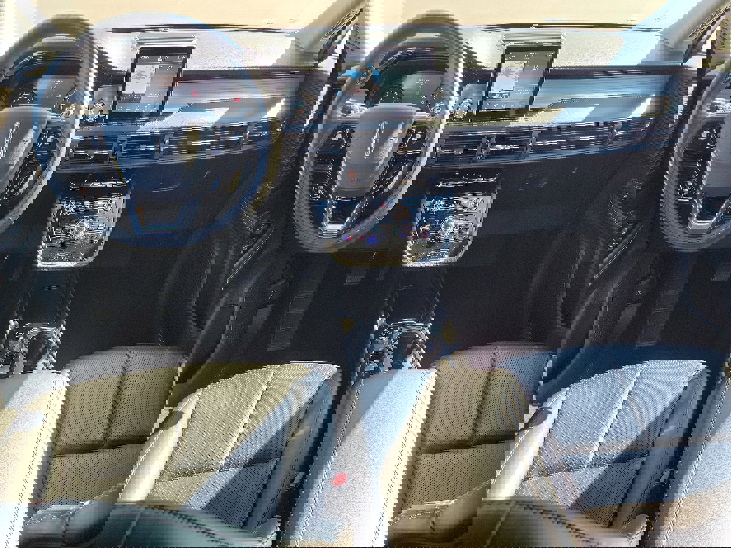 Used 2022 Lincoln Corsair AWD w/ Equipment Group 101A image 13