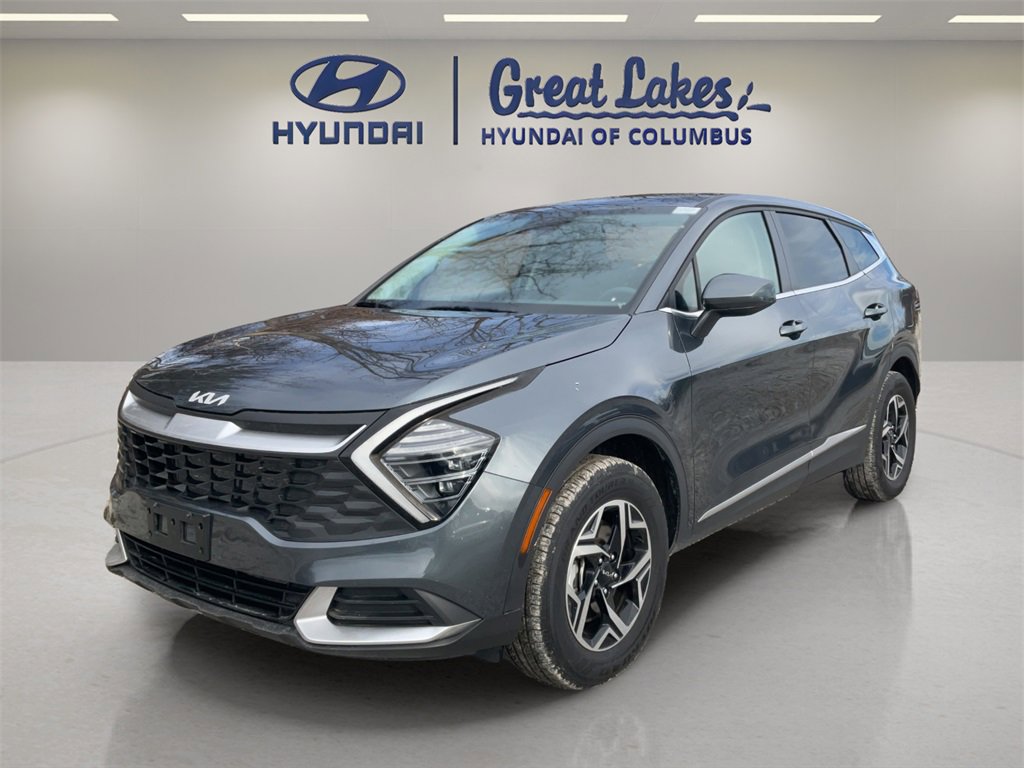 Used 2024 Kia Sportage LX image 1
