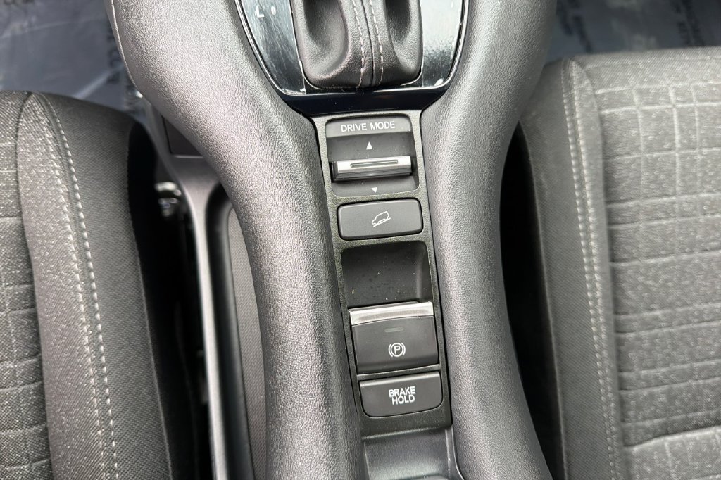 Used 2027 Honda HR-V LX image 29