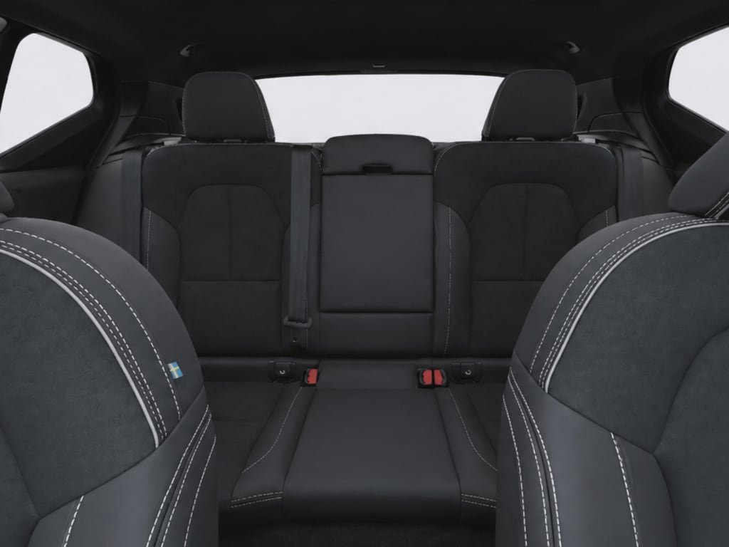 New 2026 Volvo XC40 B5 Ultra w/ Climate Package AWD/4WD image 17