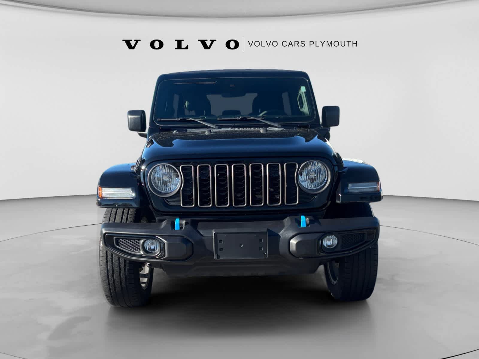 Used 2024 Jeep Wrangler Unlimited w/ Convenience Group AWD/4WD image 2