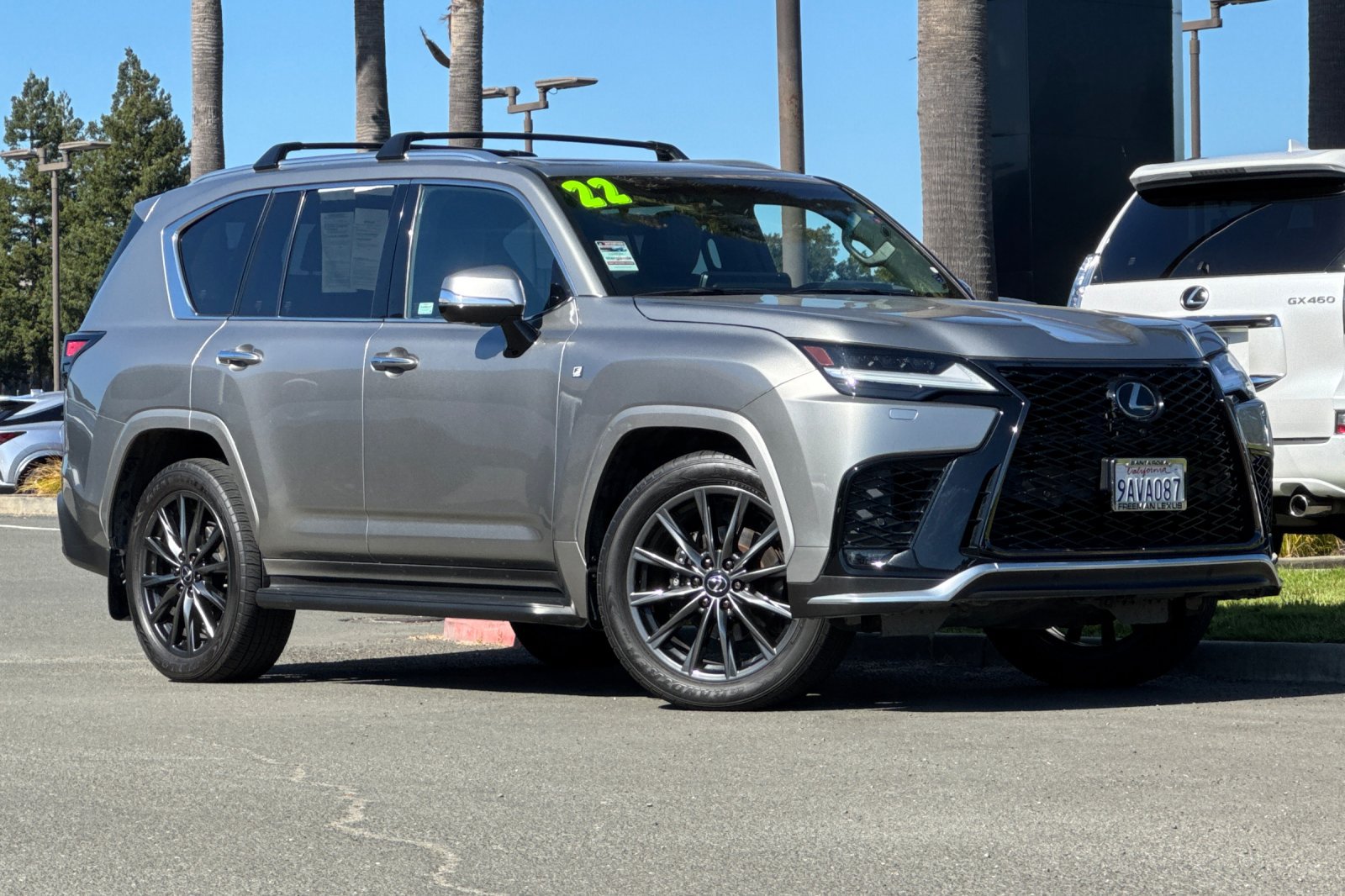 Used 2022 Lexus LX 600 F Sport w/ Accessory Package (Z1) AWD/4WD image 2