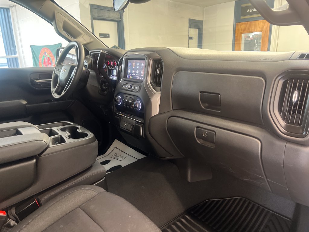 Used 2023 Chevrolet Silverado 1500 Custom AWD/4WD image 42
