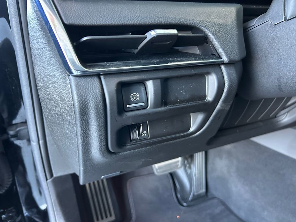 Used 2025 Cadillac CT5 V w/ Technology Package image 21