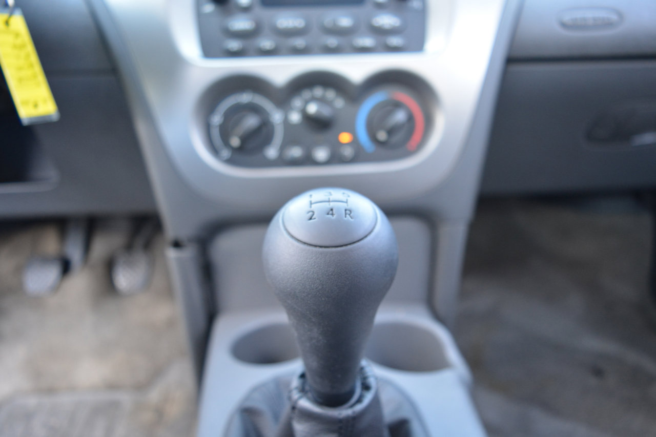 Used 2004 Saturn ION Level 2 image 20