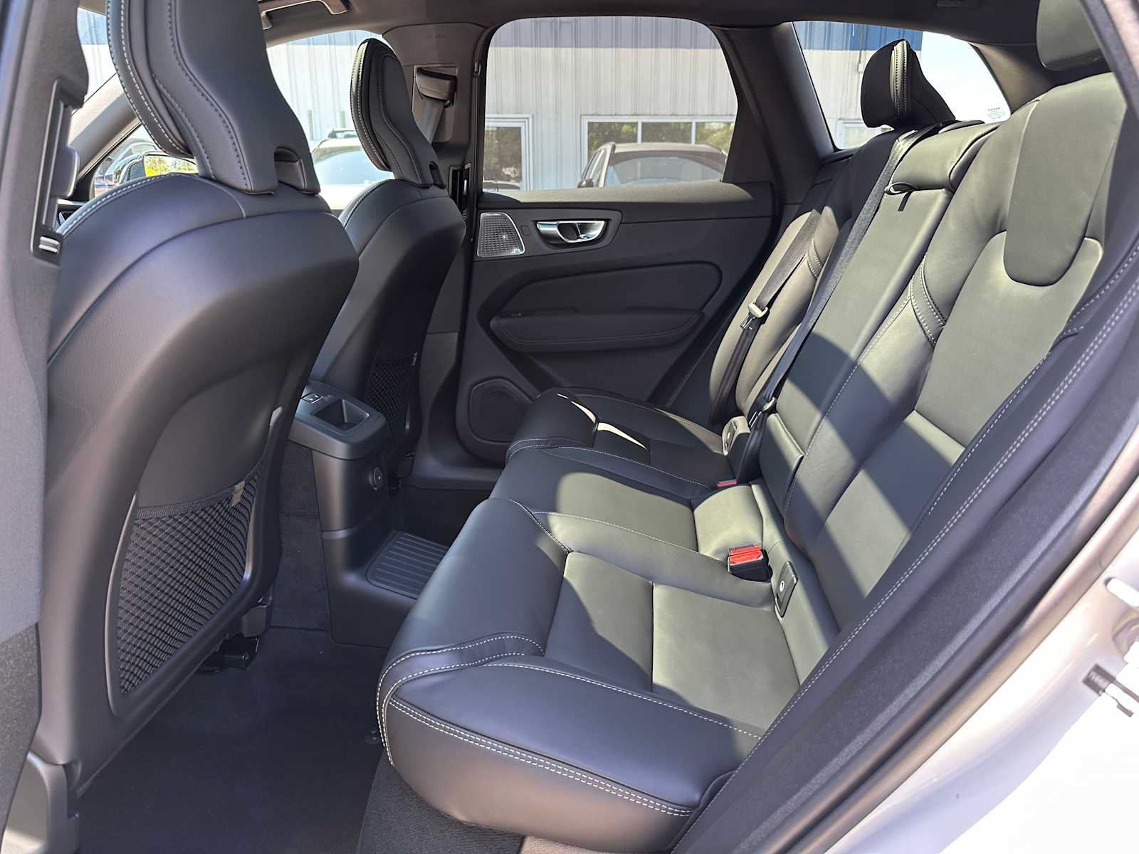 New 2026 Volvo XC60 T8 Ultra w/ Protection Package Premier AWD/4WD image 15