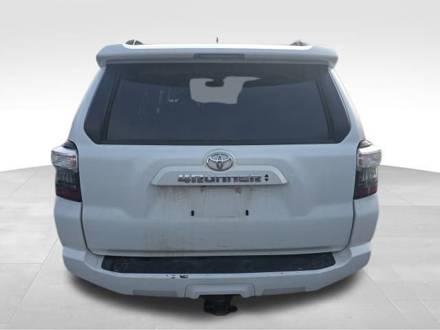 Used 2024 Toyota 4Runner SR5 image 5