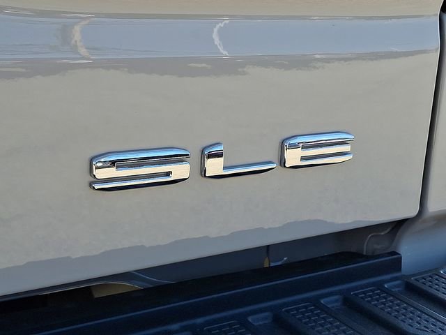 New 2026 GMC Sierra 1500 SLE image 22