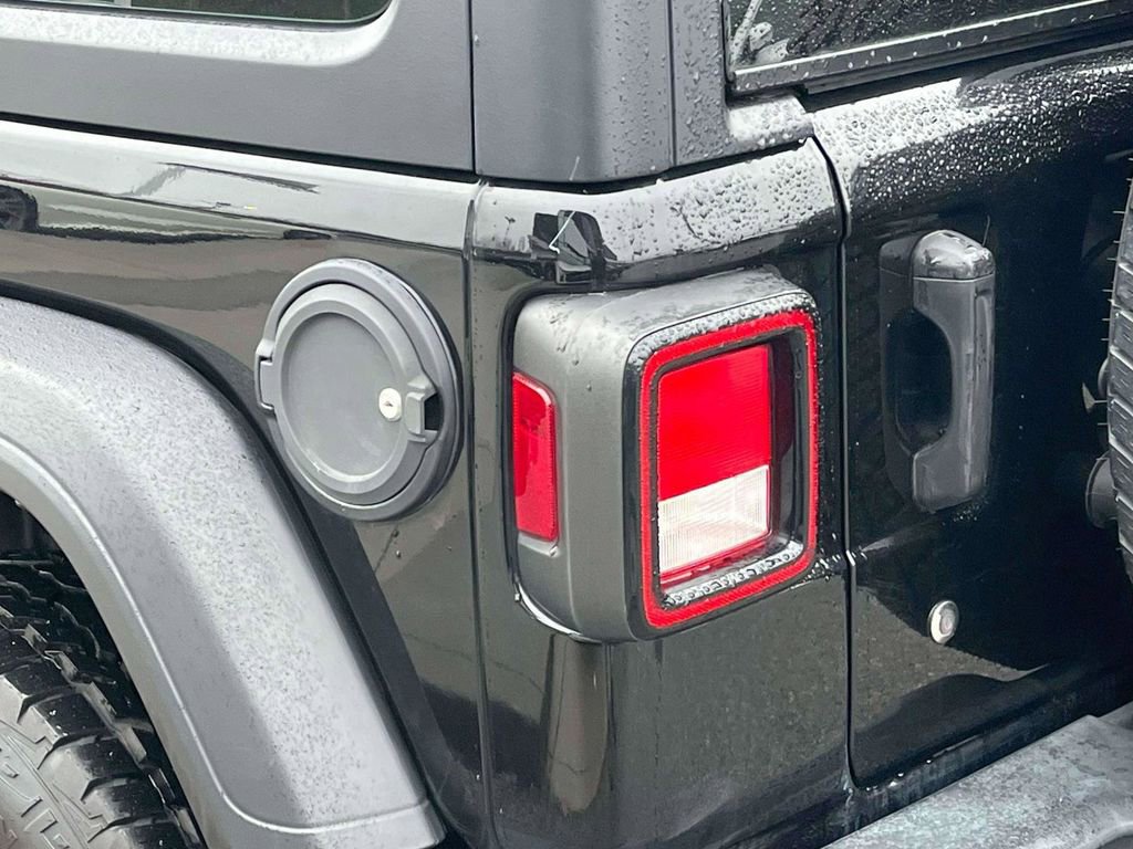 Used 2021 Jeep Wrangler Unlimited Sport image 31