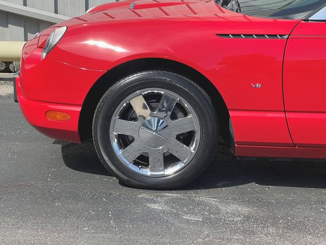 Used 2002 Ford Thunderbird image 17