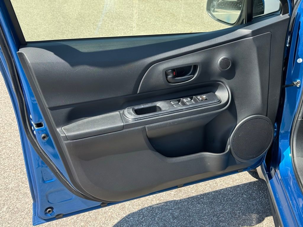 Used 2017 Toyota Prius C One image 22