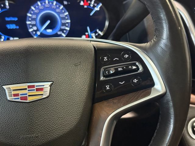 Used 2018 Cadillac Escalade Premium Luxury AWD/4WD image 17