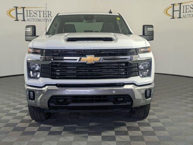 Certified 2025 Chevrolet Silverado 3500 LT w/ Safety Package image 3