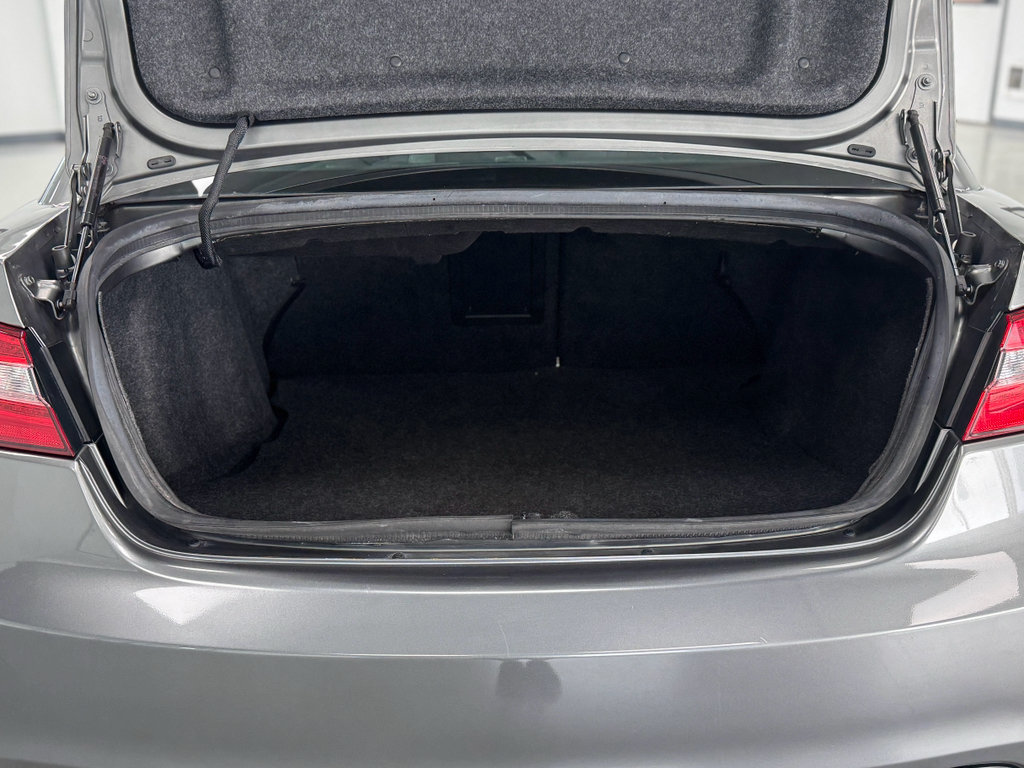 Used 2012 Chrysler 200 LX FWD image 23