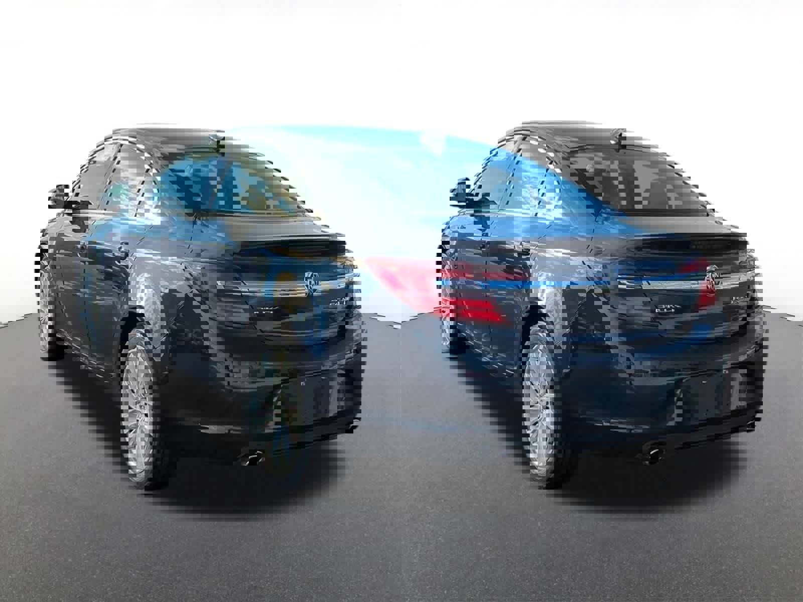 Used 2016 Buick Regal Premium image 4